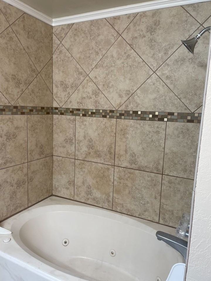Legend Point Condo - Photo 6 of 33
