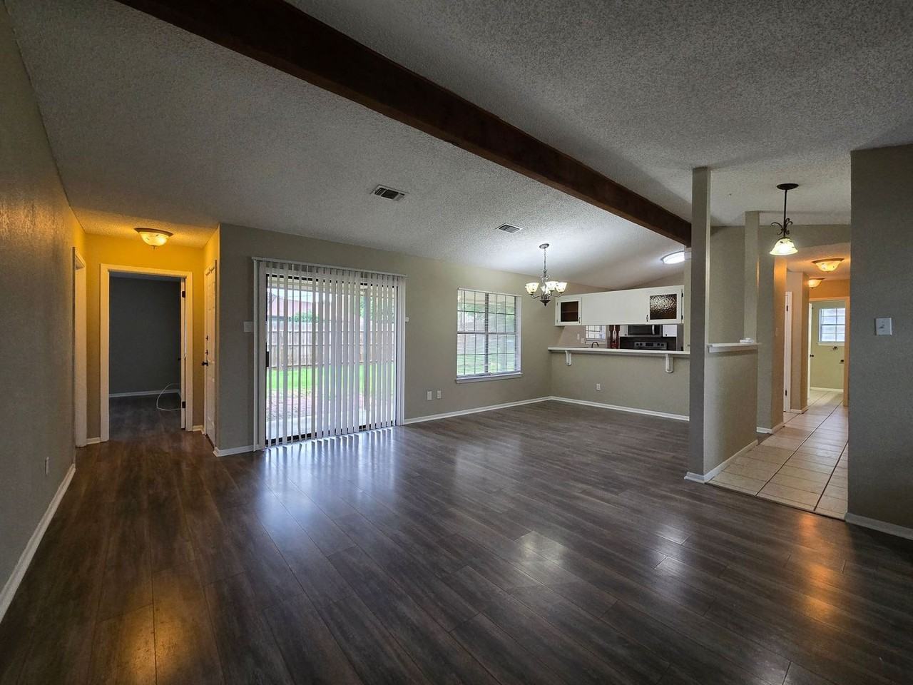 1710 Joy Dr - Photo 3 of 26
