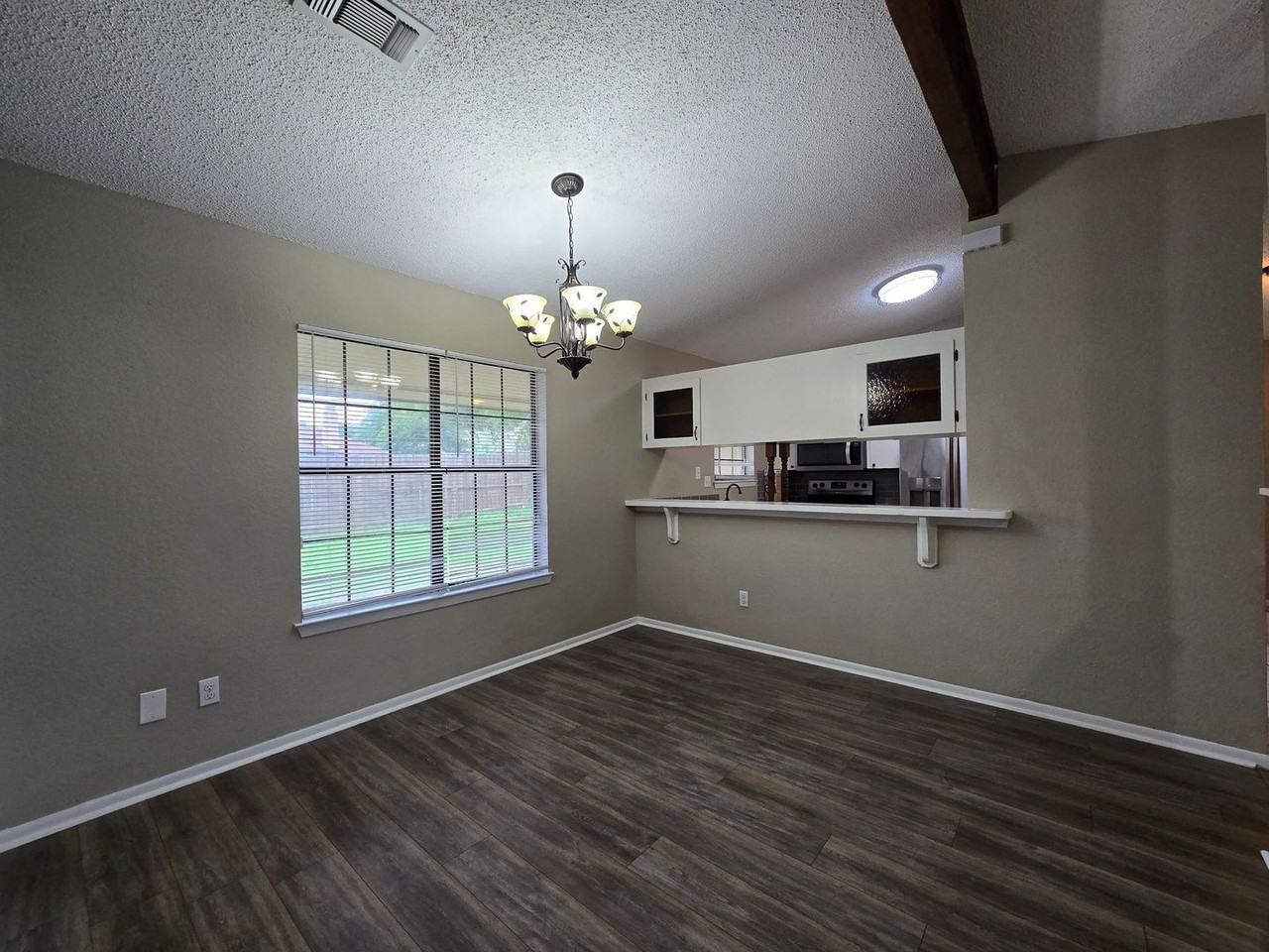 1710 Joy Dr - Photo 7 of 26