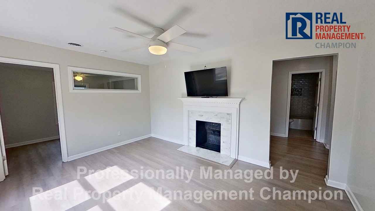 609 N 23rd St - Photo 2 of 30