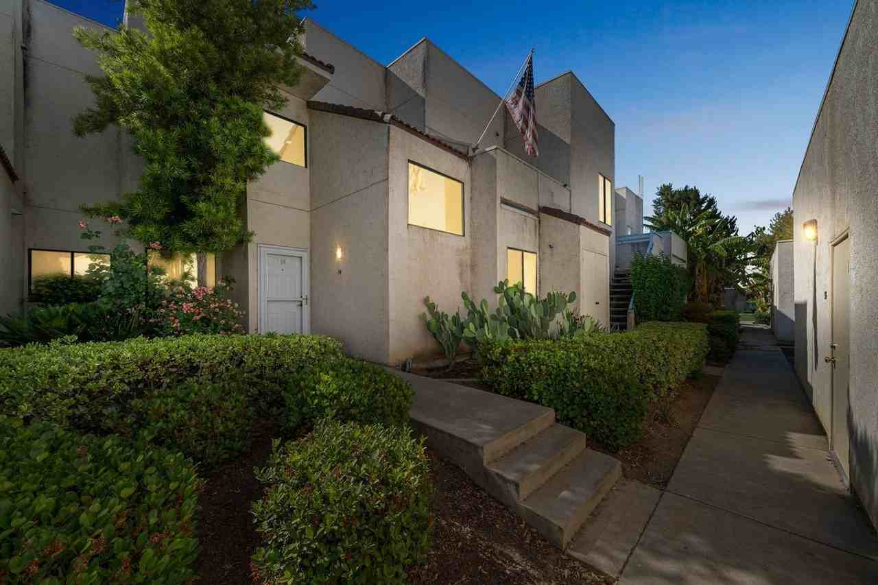 14500 Las Palmas Dr - Photo 2 of 38