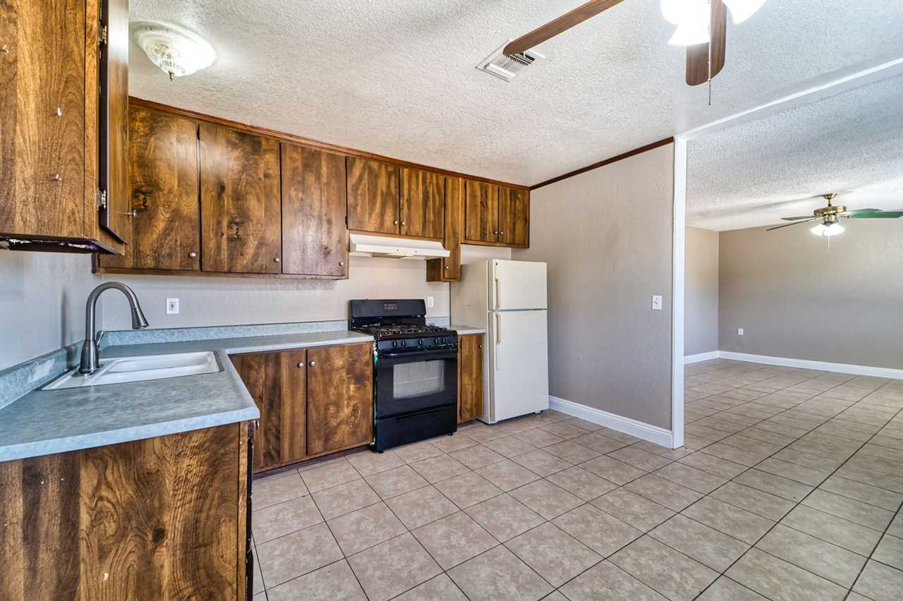 4341 Elton Ave - Photo 2 of 9