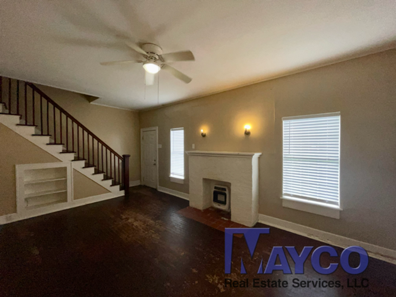 228 Lister St - Photo 3 of 9