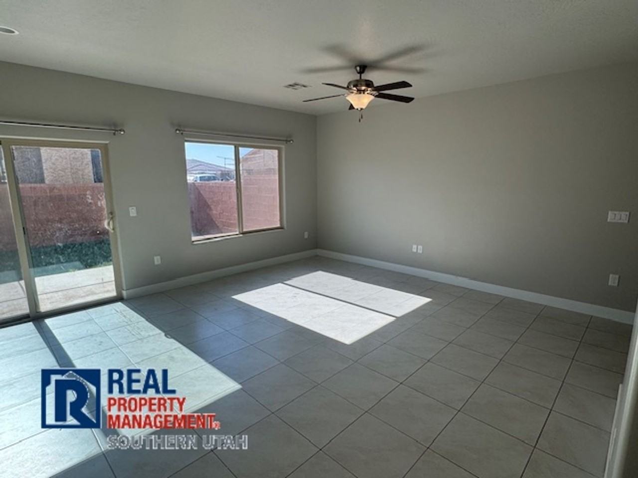 707 S Malorie Way - Photo 2 of 10
