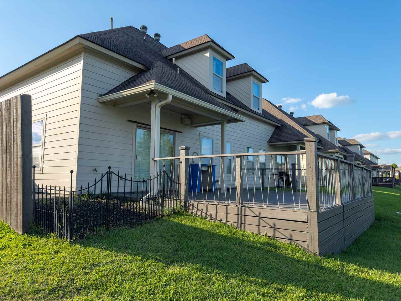 2167 Shadowbrook Dr W #1 - Photo 3 of 23