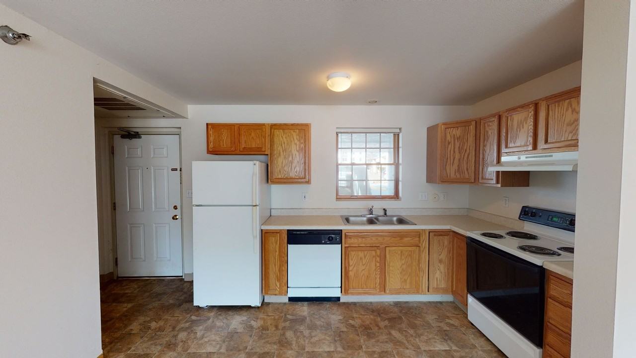 123 Sheldon - Photo 4 of 10