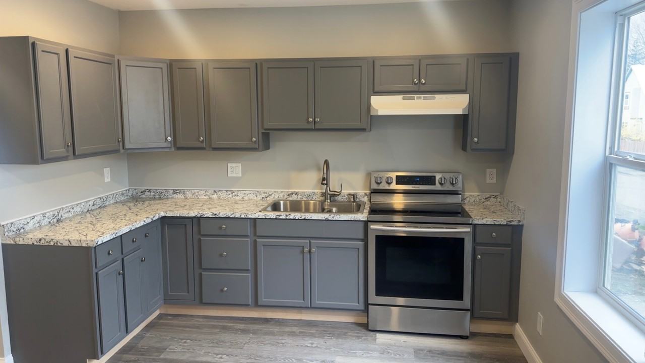 33 Milburn St #C - Photo 2 of 5