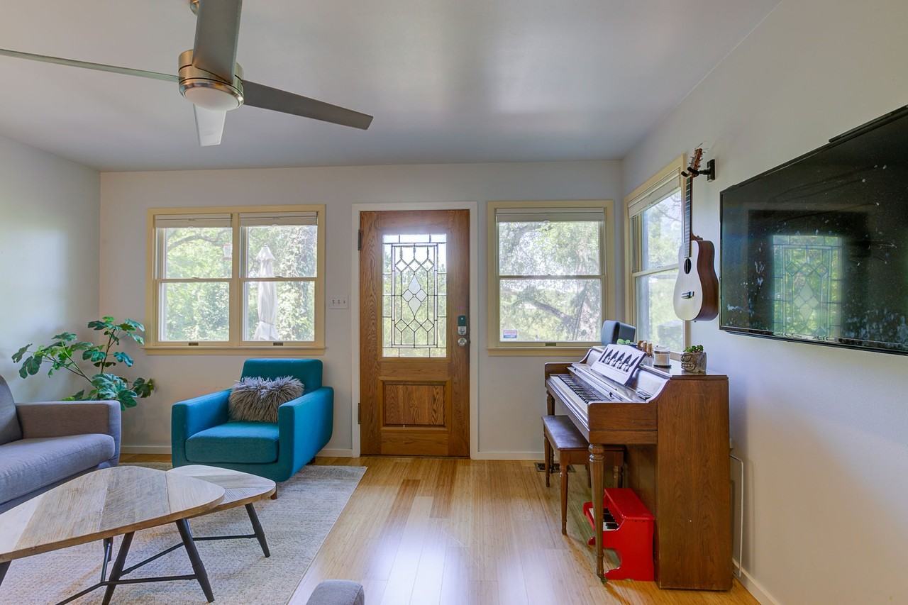 1110 S 5th St #NA - Photo 3 of 21