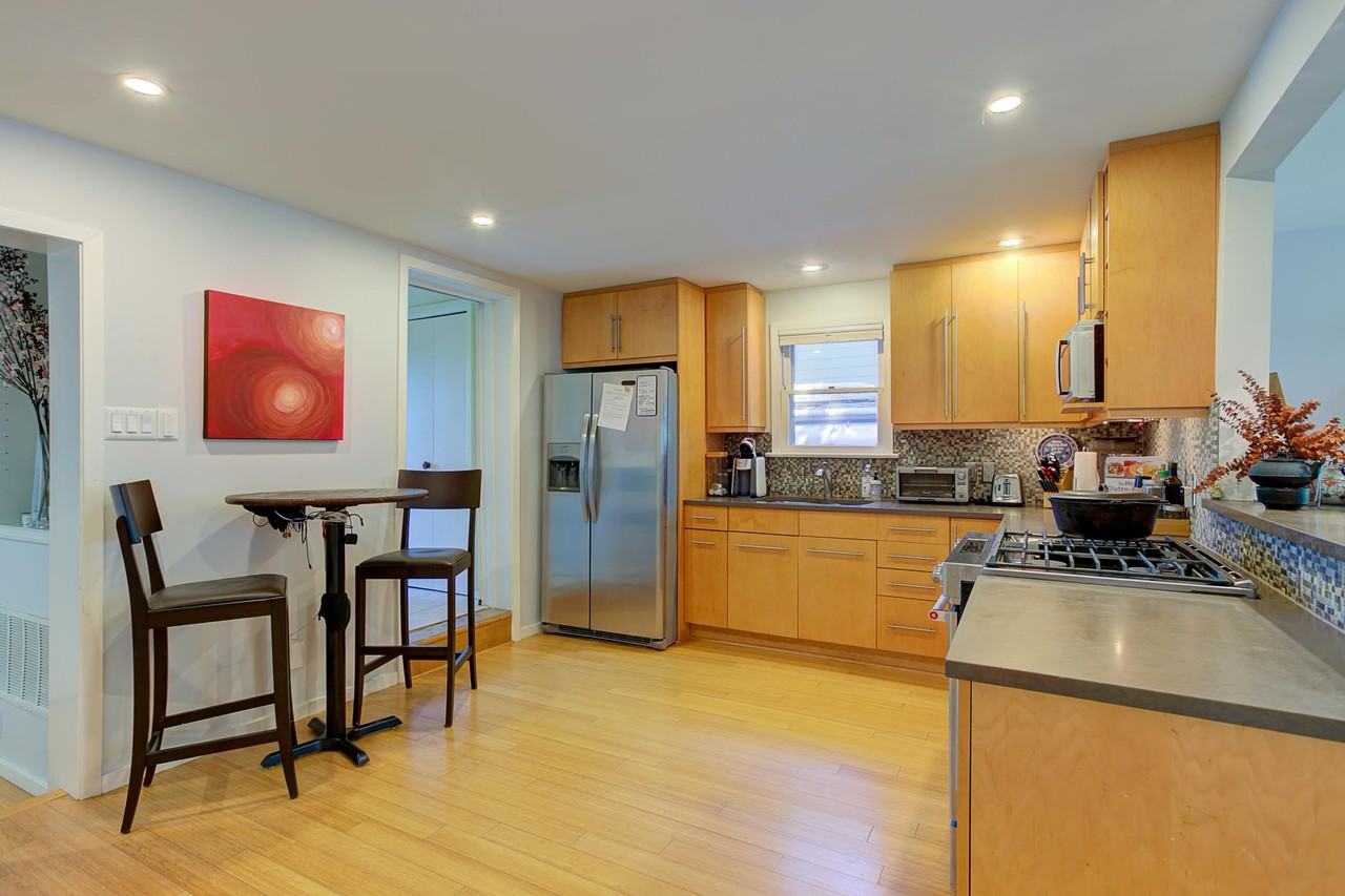 1110 S 5th St #NA - Photo 6 of 21