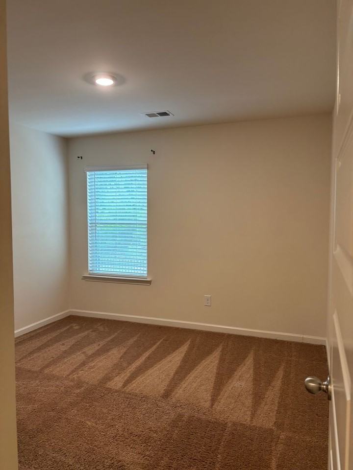 333 Emporia Loop - Photo 7 of 19