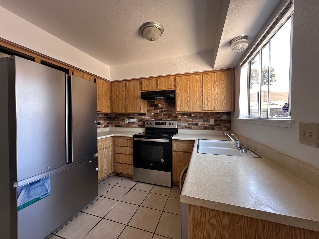 3500 Mercury St #B - Photo 6 of 15