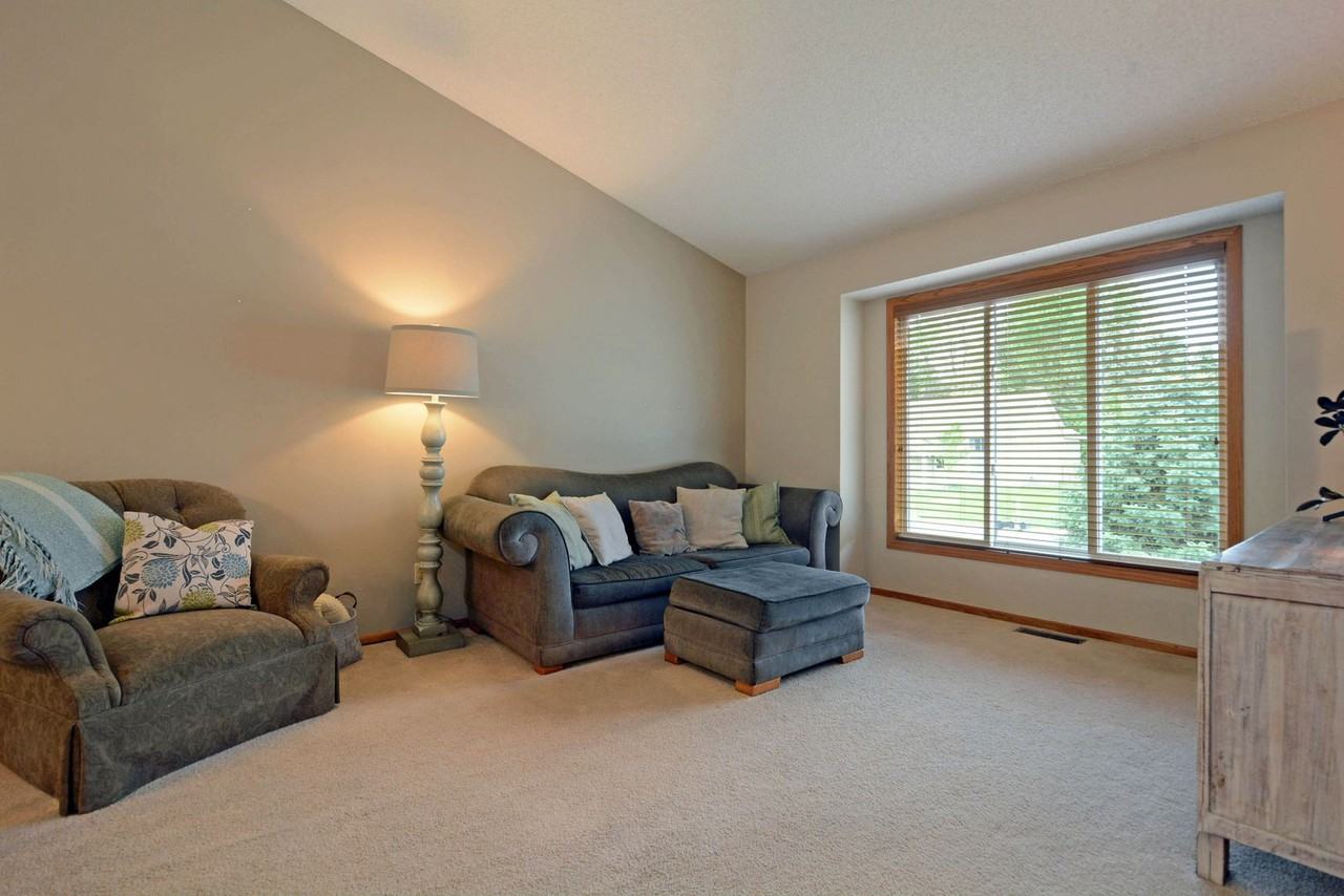 1613 Boardwalk - Photo 3 of 24