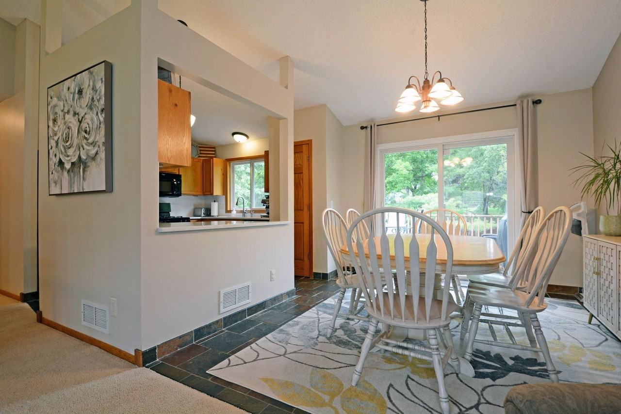 1613 Boardwalk - Photo 6 of 24