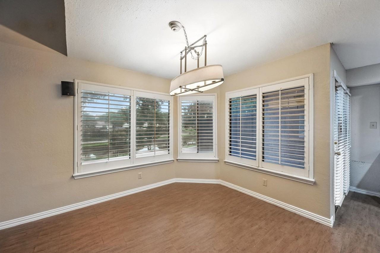 543 543 Ranch Trail Rd. #180 - Photo 5 of 23