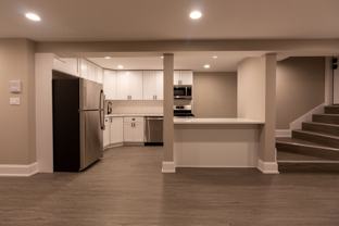 PF-ARG, 2850 W Barry Series - Photo 1 of 1