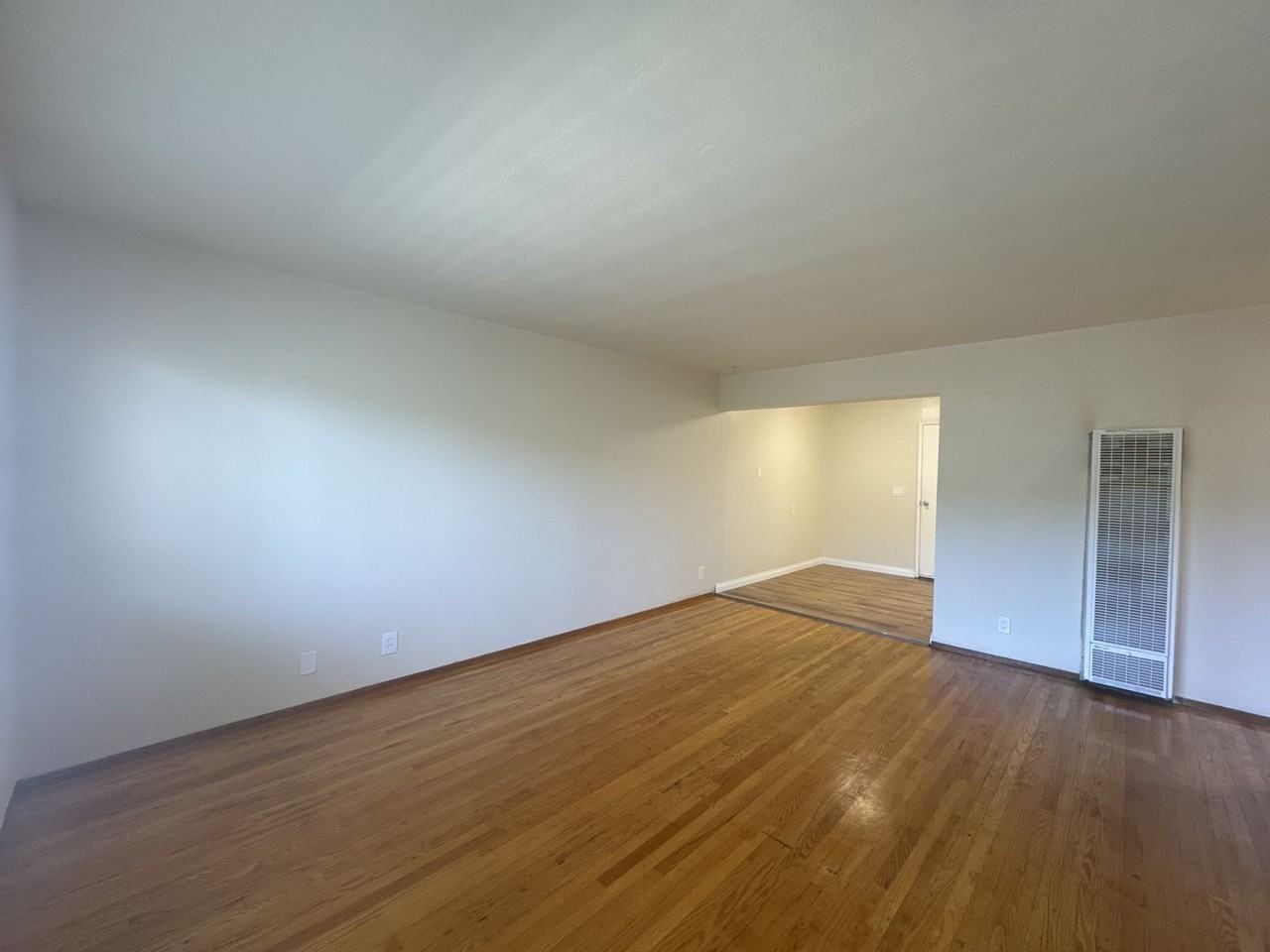 3743 39th Ave - Photo 2 of 11