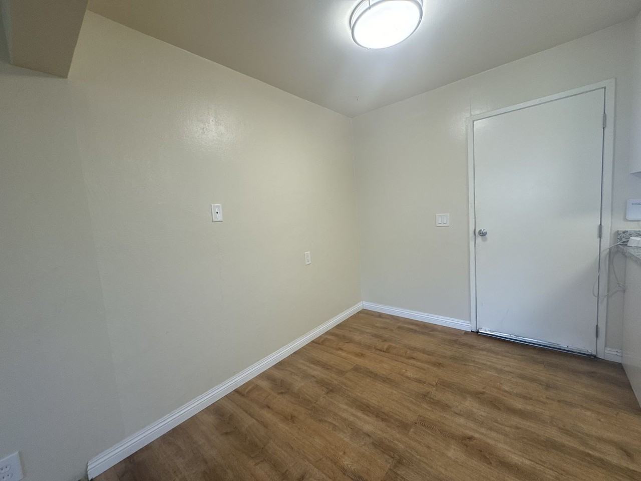 3743 39th Ave - Photo 3 of 11