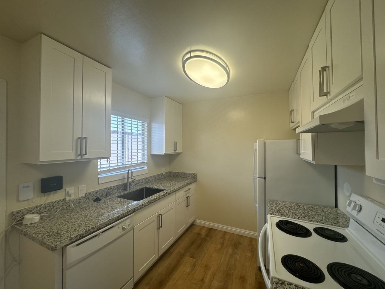 3743 39th Ave - Photo 7 of 11