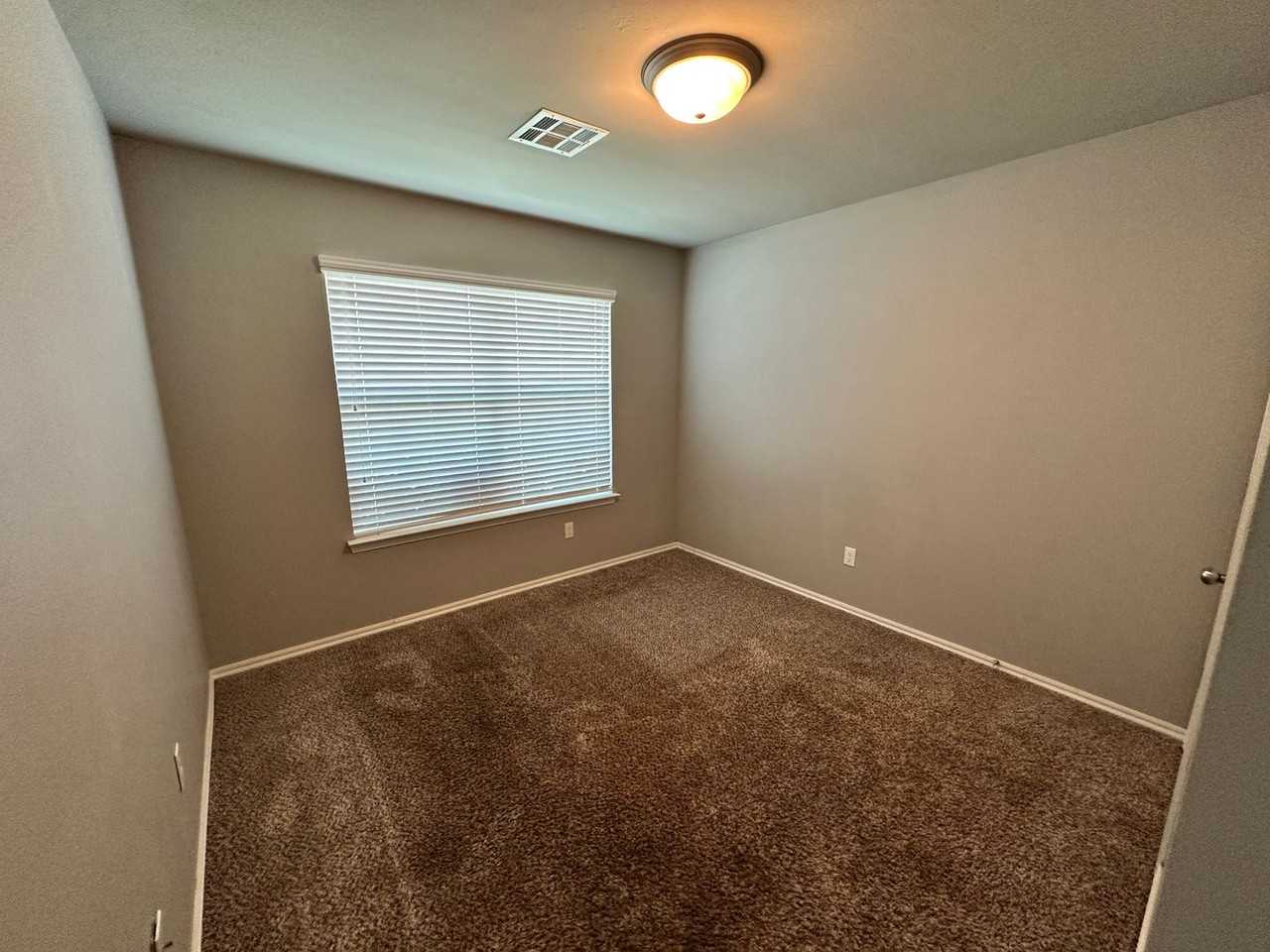 9628 Eli Dr - Photo 3 of 19