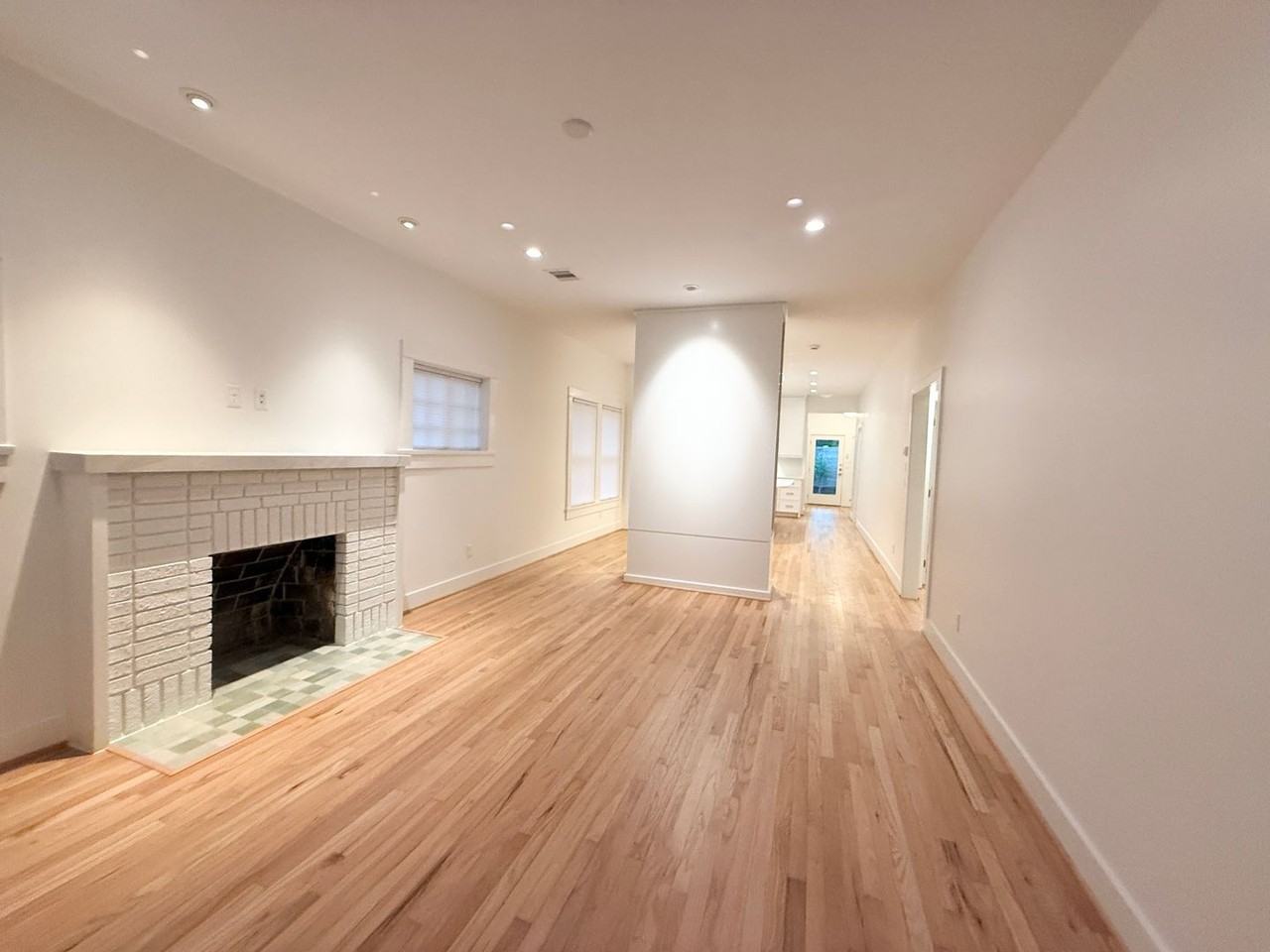 1506 Sul Ross St - Photo 5 of 30