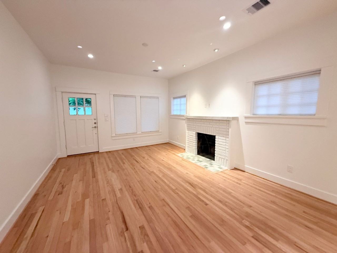 1506 Sul Ross St - Photo 6 of 30