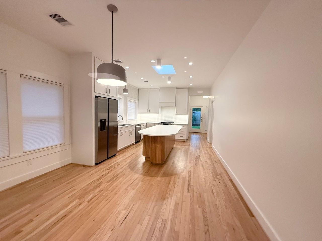 1506 Sul Ross St - Photo 7 of 30