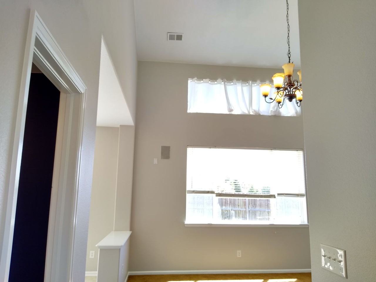 340 Andrew Dr - Photo 6 of 50