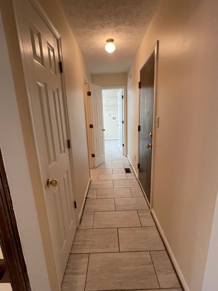 403 Coach Hovis Dr - Photo 7 of 45