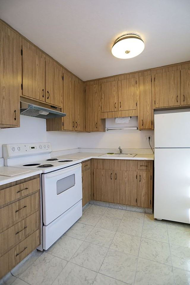 226 10th Ave - Photo 6 of 11