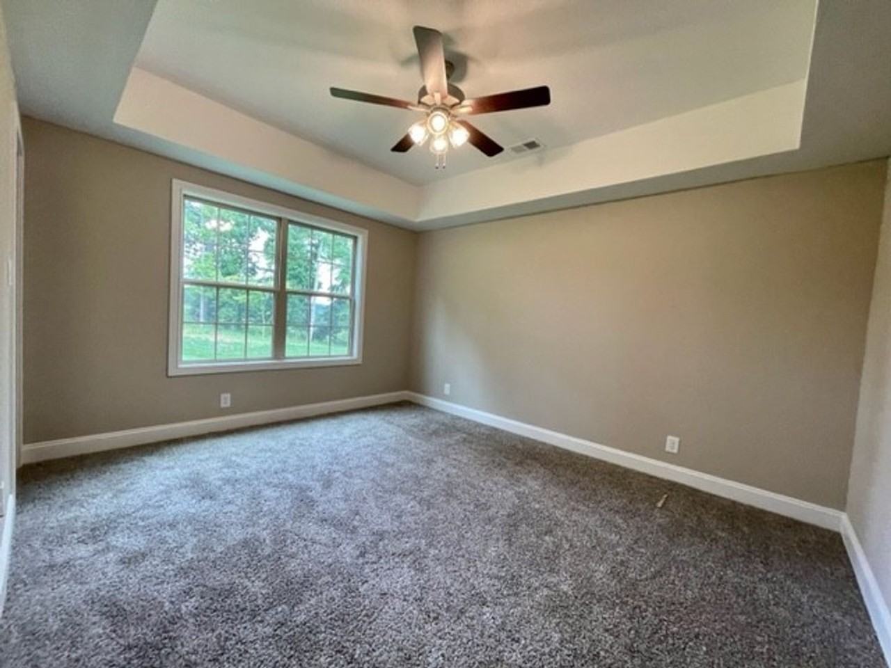 1212 Cardinal Creek Dr - Photo 5 of 12