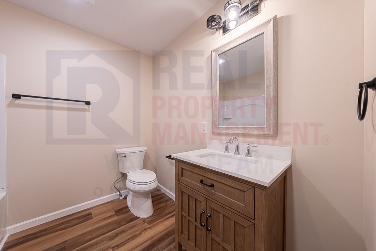 5066 Newton Falls Rd - Photo 5 of 22
