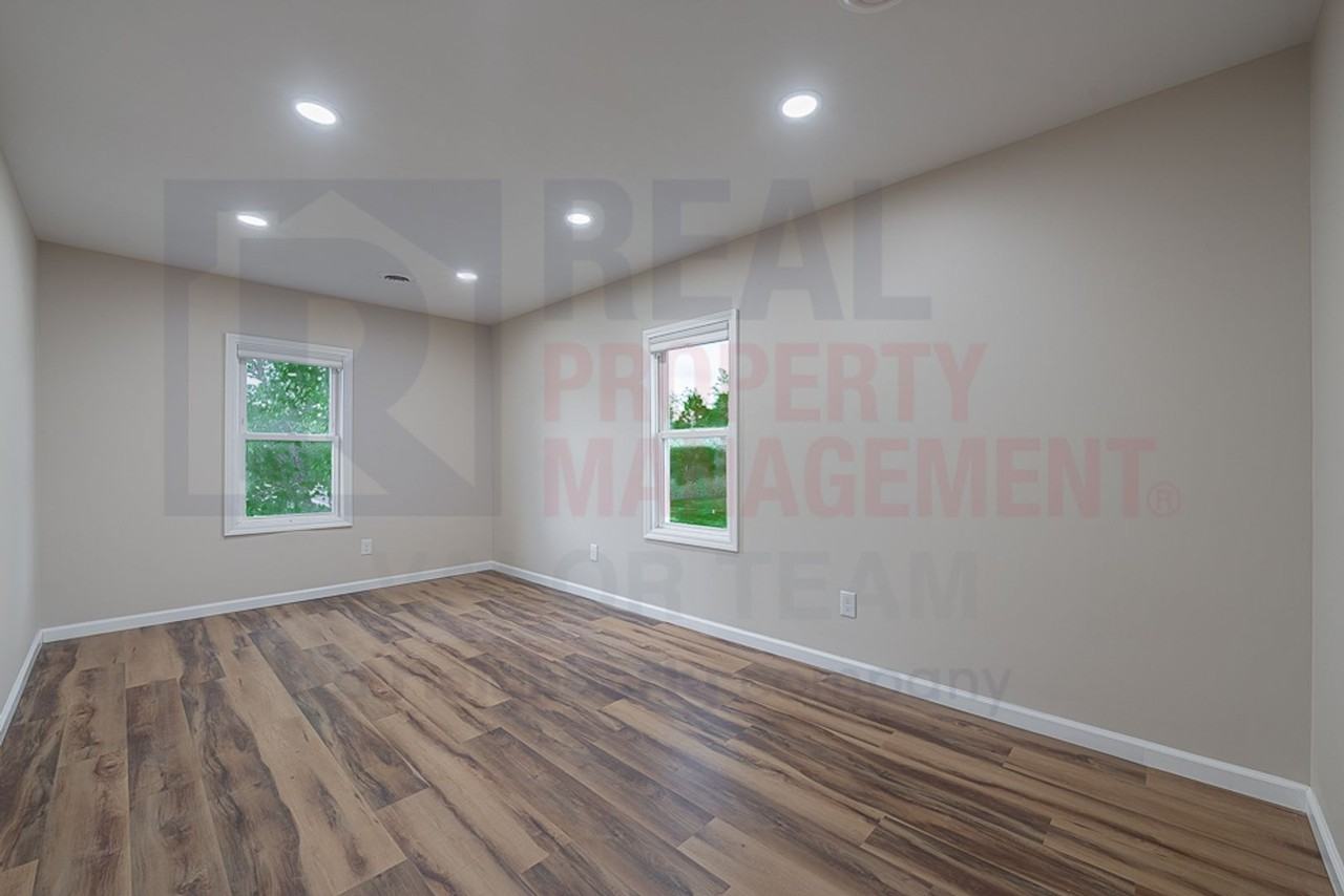 5066 Newton Falls Rd - Photo 6 of 22