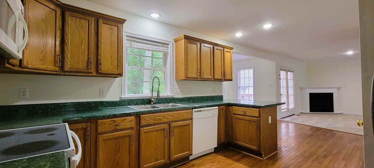 12351 Grove Pl - Photo 7 of 31