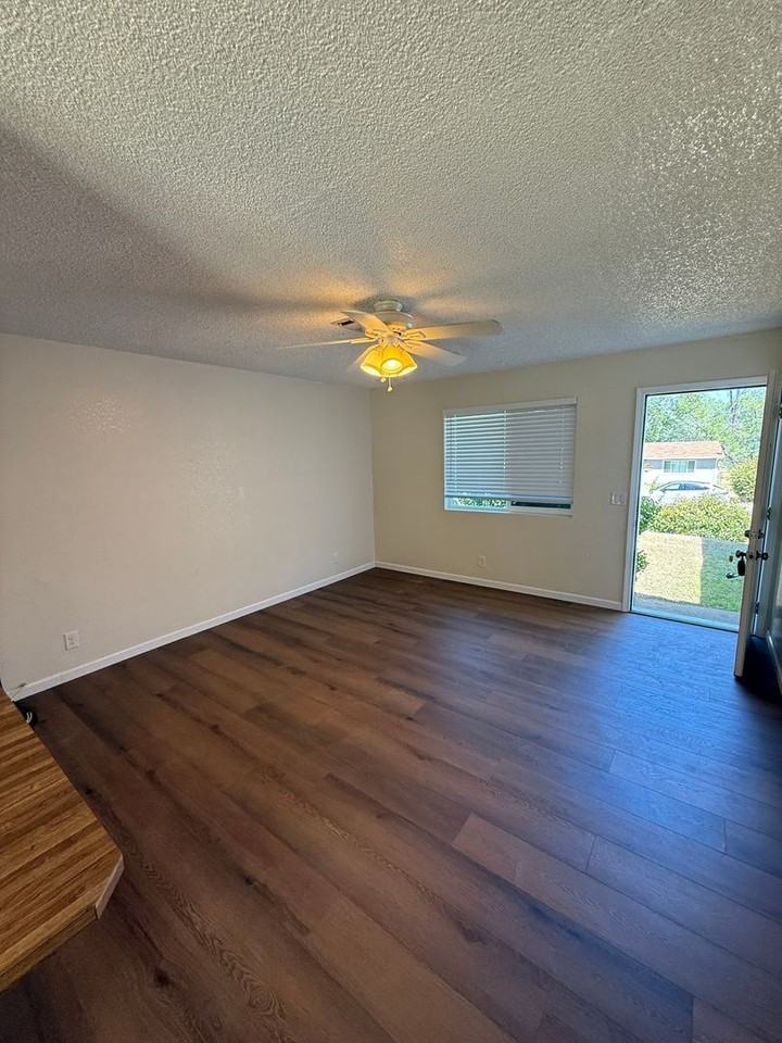 1139 Jaxon Way - Photo 6 of 15