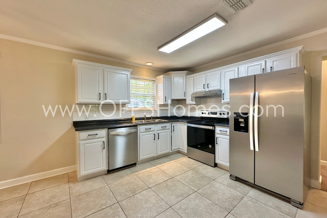 4490 Highway 87 - Photo 7 of 27