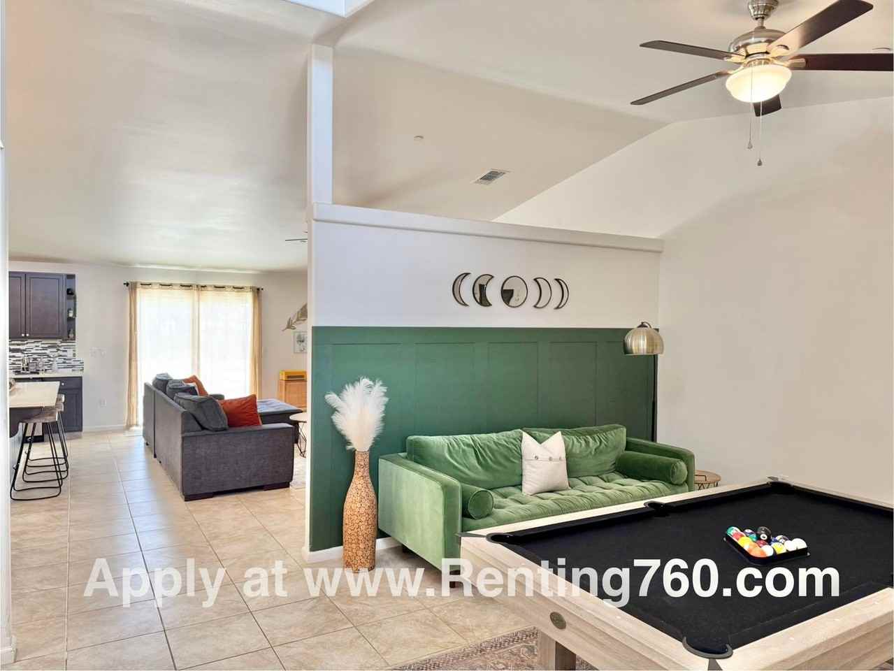 8621 Amador Ave - Photo 4 of 41