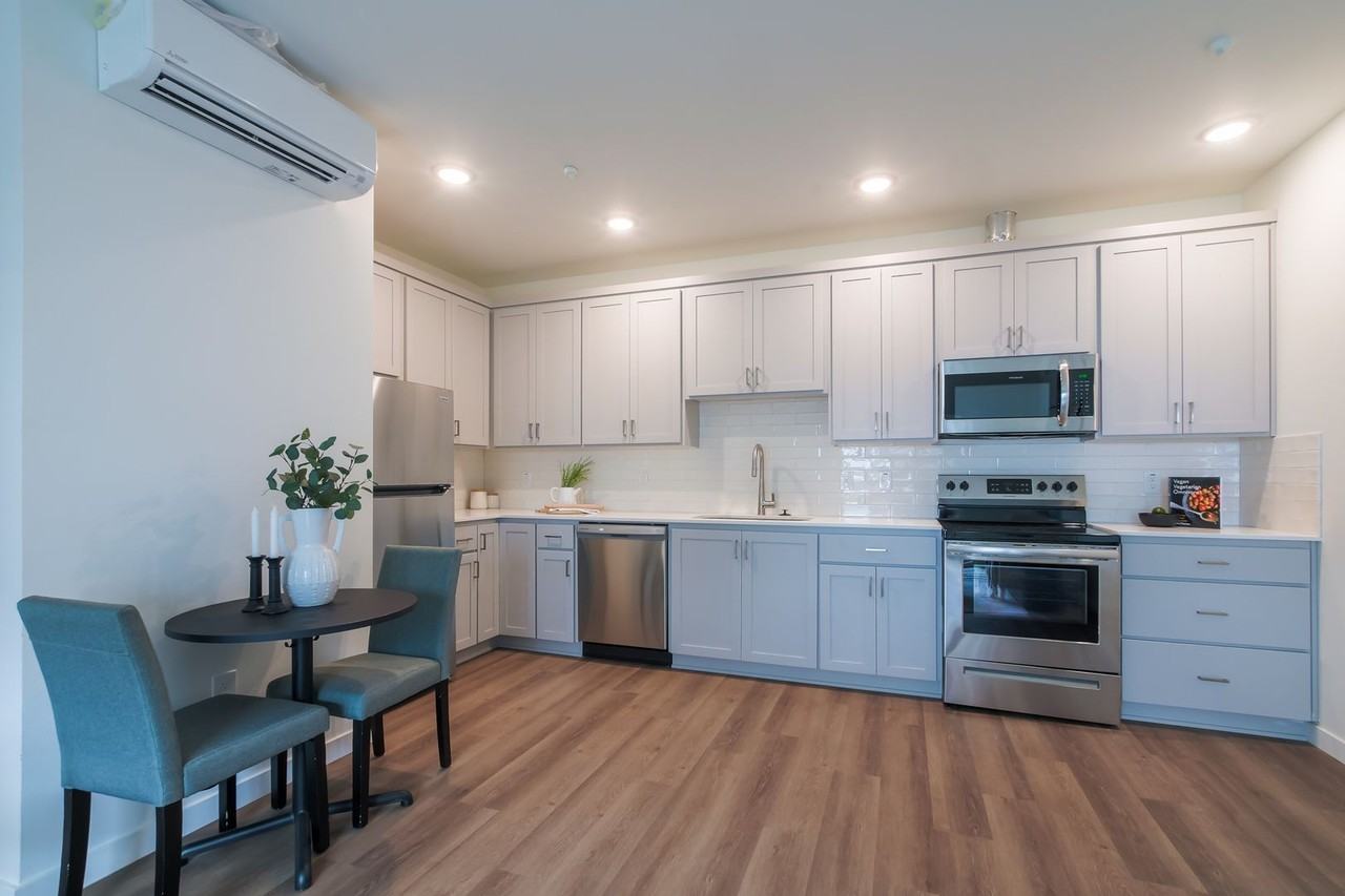 River Park Apartments - Photo 3 of 22