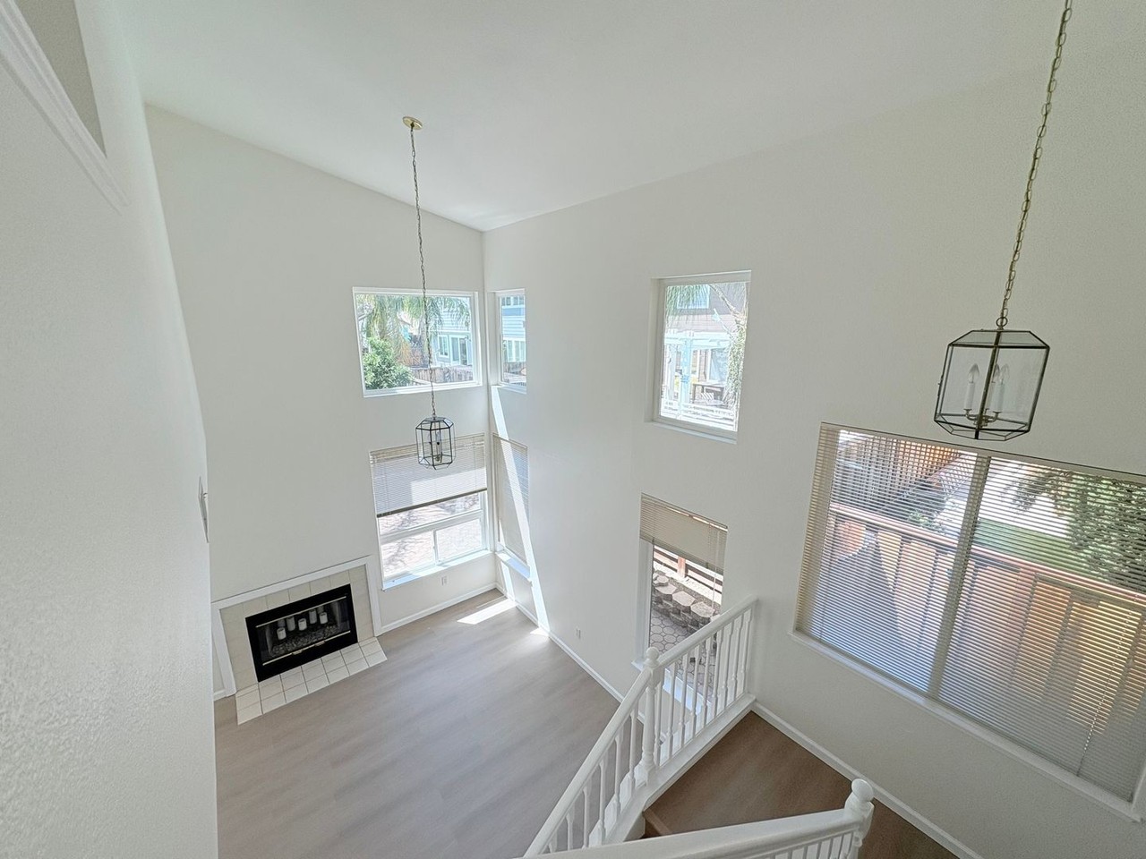1088 Glenwillow Dr - Photo 7 of 18