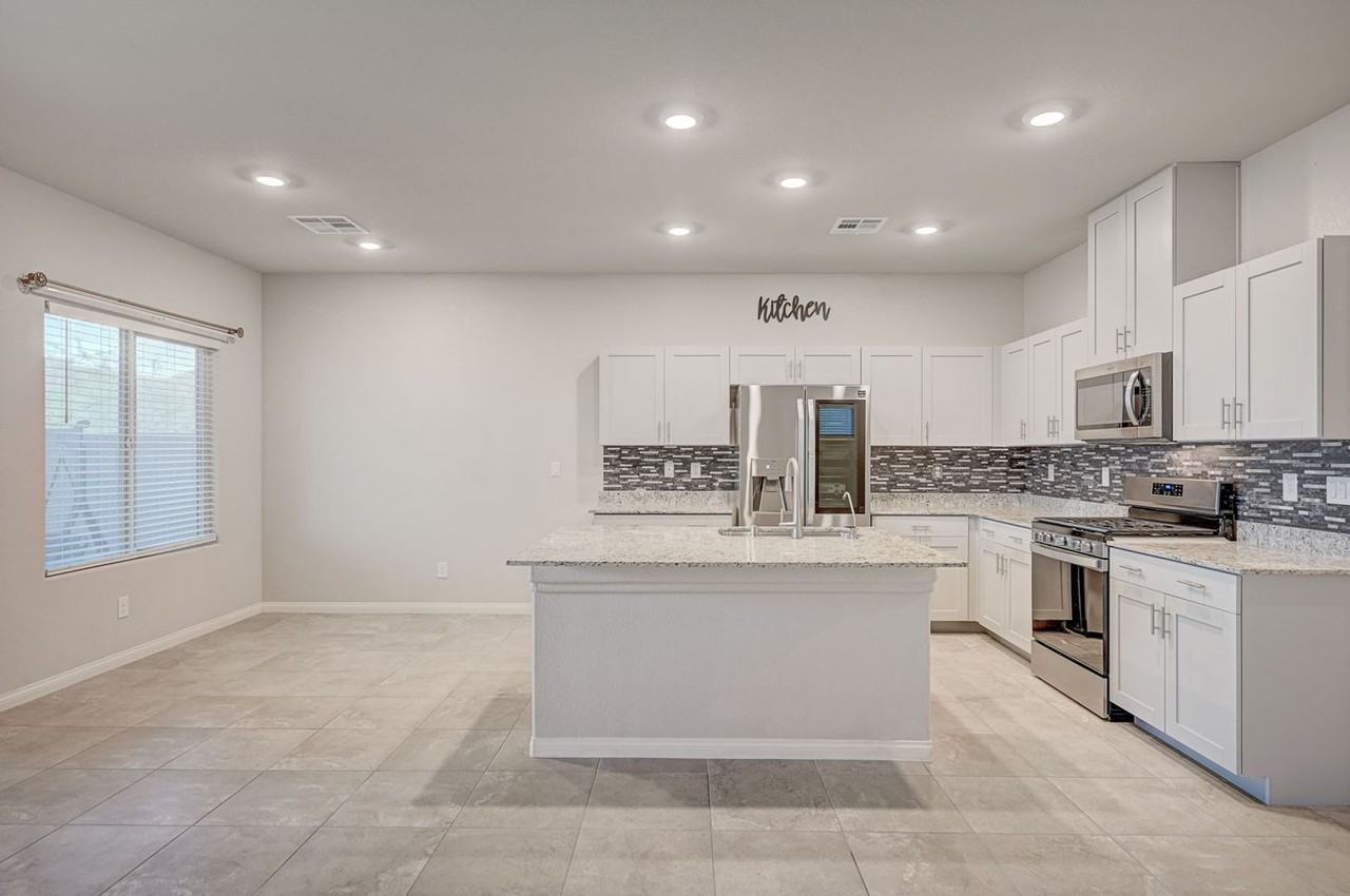 7869 Morganite Ave - Photo 7 of 42