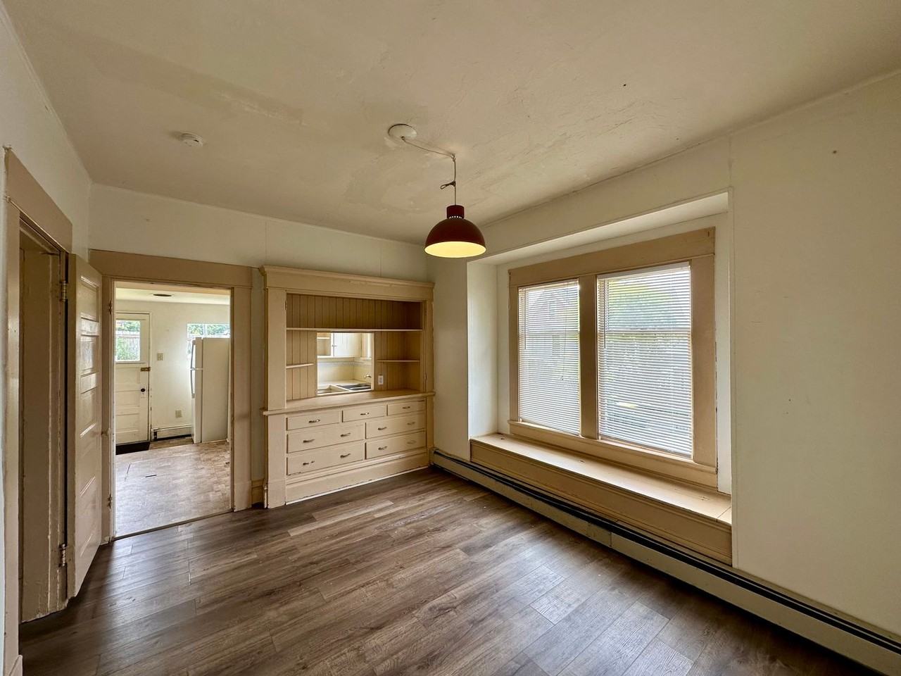 310 Pine St - Photo 7 of 22