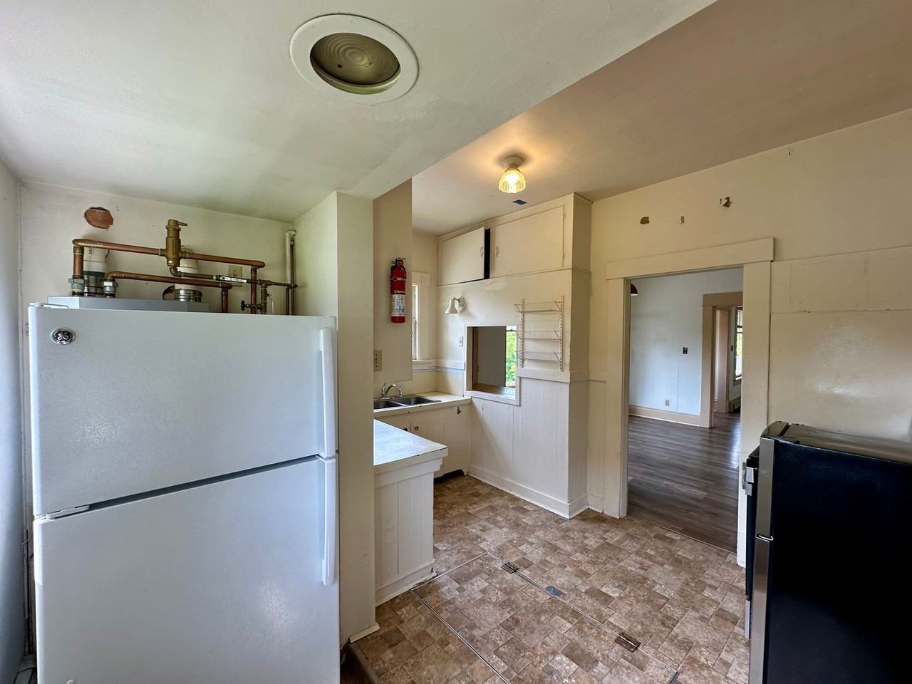 310 Pine St - Photo 2 of 22