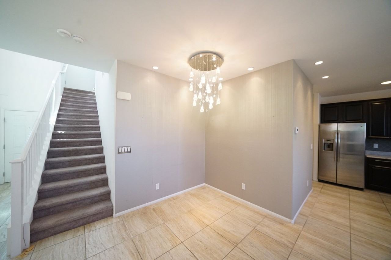 880 Cool Aquamarine St - Photo 7 of 34