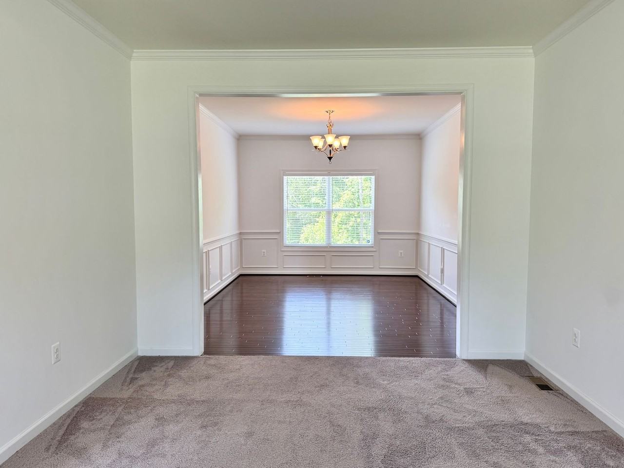 133 Brooke Point Court - Photo 7 of 48