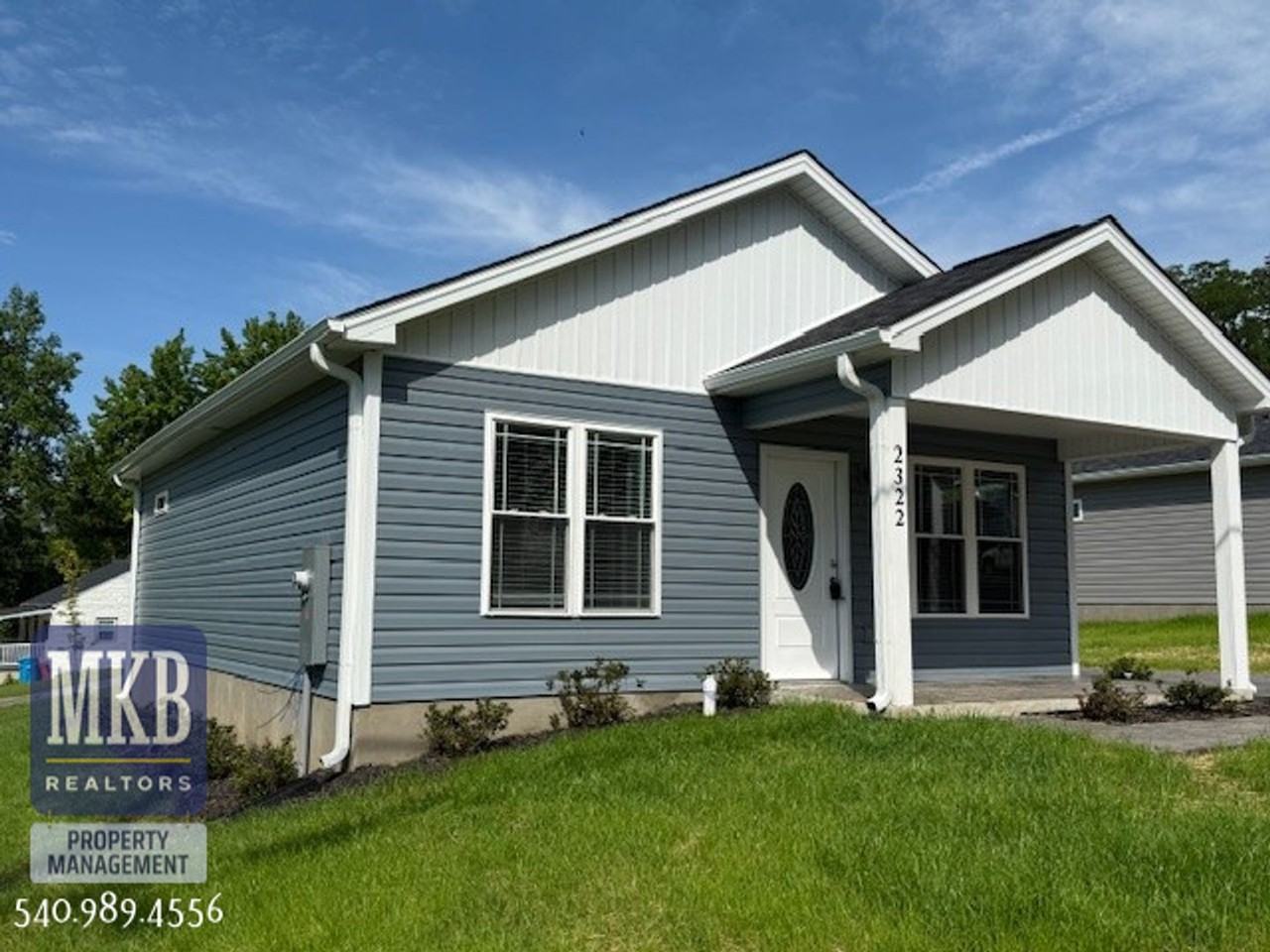 2322 Yeager Ave Ne - Photo 3 of 16