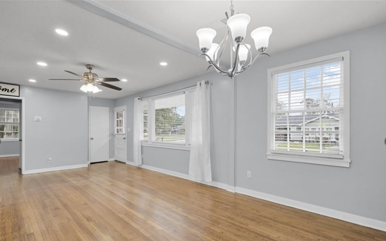59 S Parkwood Dr - Photo 3 of 10