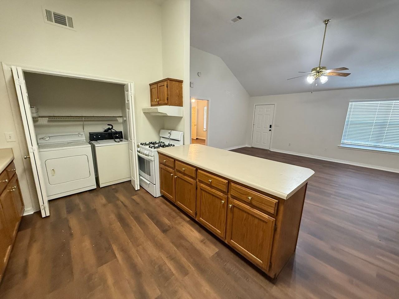 202 Wilson Cv - Photo 6 of 16