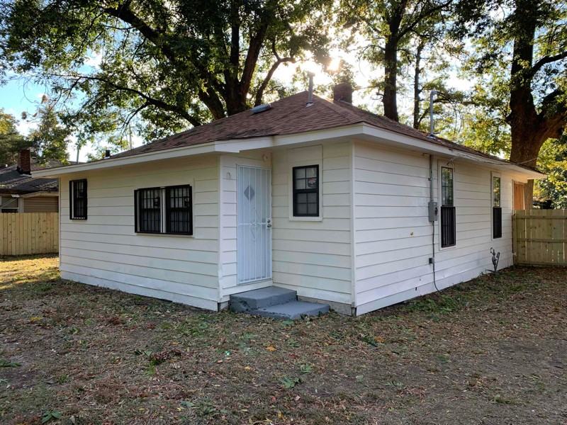 1456 N Hollywood St - Photo 5 of 14