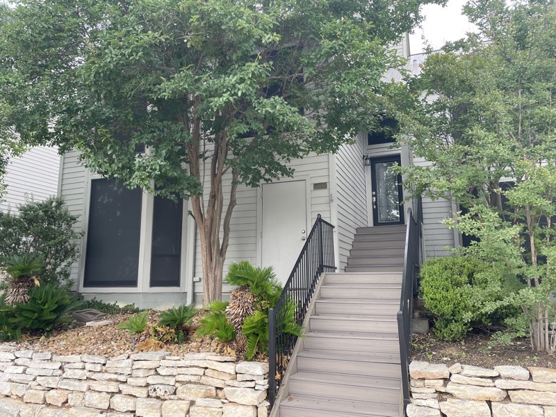 205 World Of Tennis Sq - Photo 2 of 20