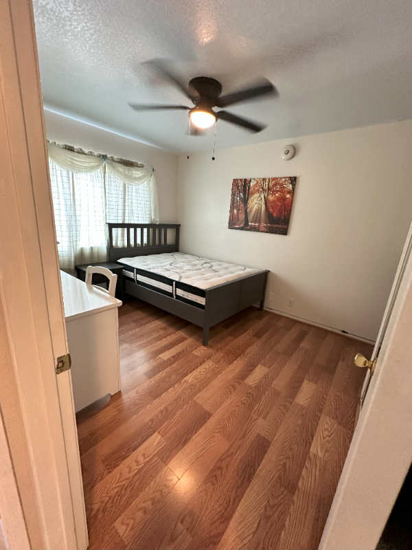 1511 Seabrook Ln - Photo 2 of 8