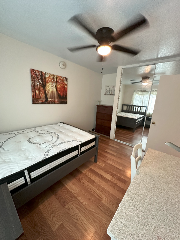 1511 Seabrook Ln - Photo 3 of 8